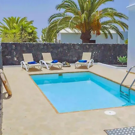 Manai Playa Blanca (Lanzarote)