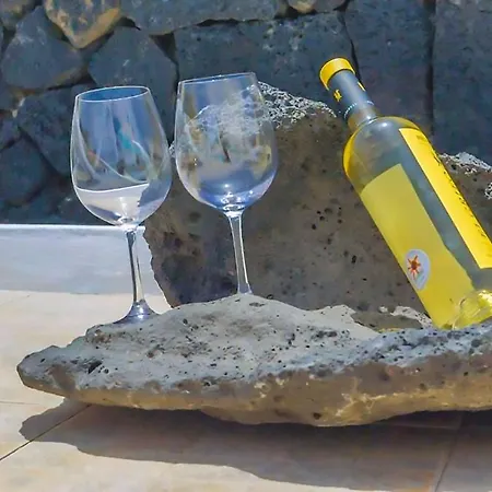 Manai Playa Blanca (Lanzarote)